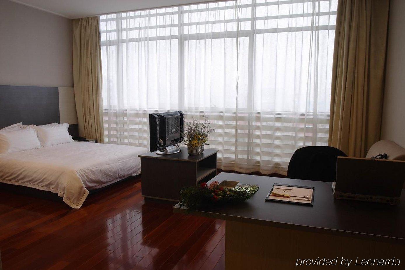 The Land 4* Shanghai