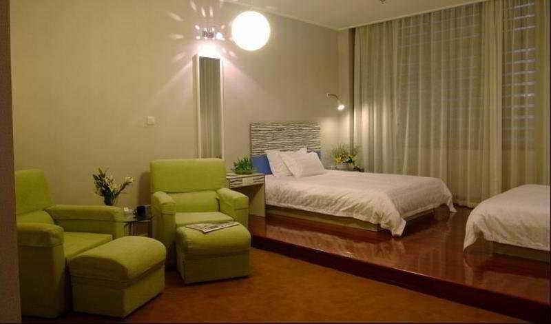 The Land Hotel 4*